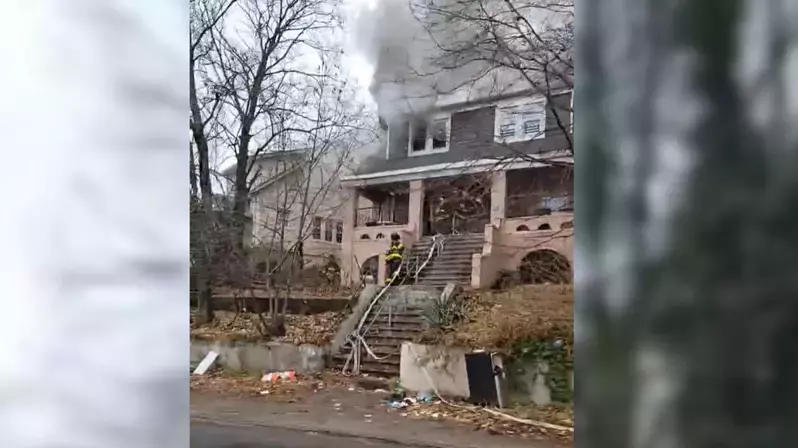 ON the eve of Christmas Eve…4 children,2 dead and 2 critically ill in house fire in historic island ,New York