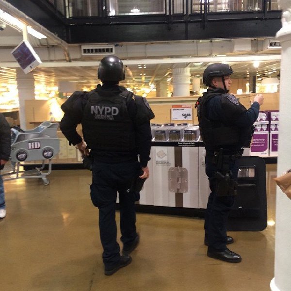Minnesota’s Mall of America shooting leaves 1 dead, 1 grazed, no suspect in custody: police