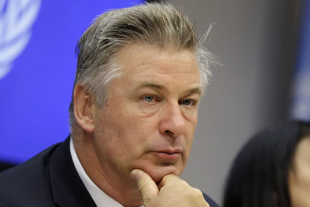Alec Baldwin to be charged withmanslaughter in set shooting