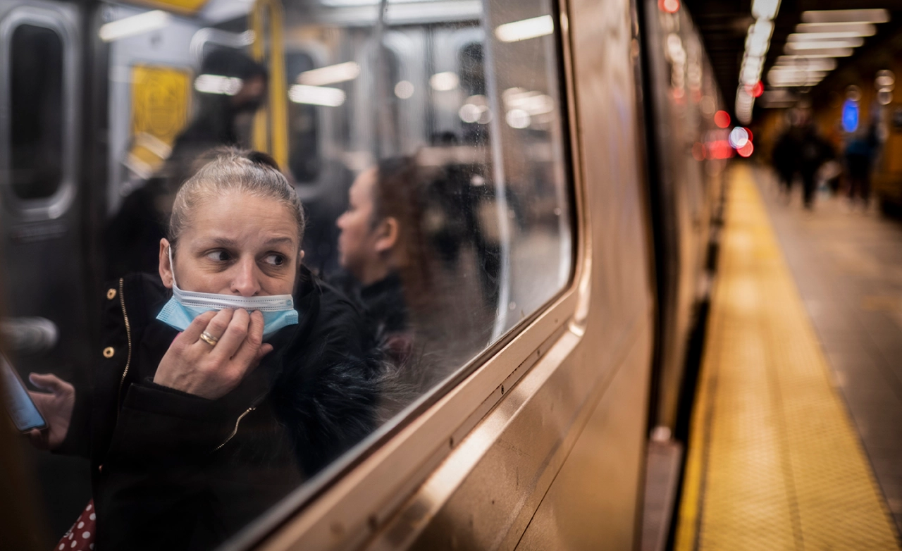 As pandemic wanes, subway cars remain half-empty