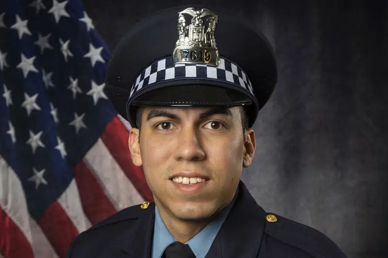 Suspect charged after Chicago officer dies after shootout
