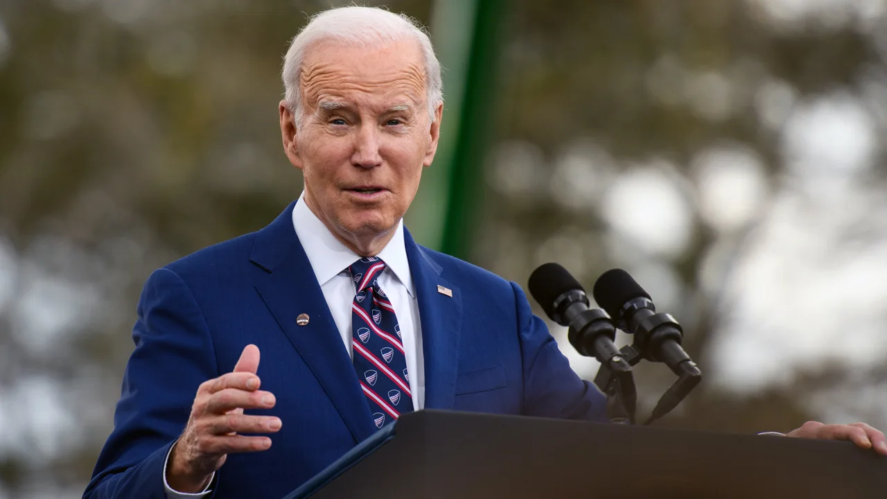 Biden’s claim that ‘you’re not allowed’to own a flamethrower or machine gun isn’t true inmost states