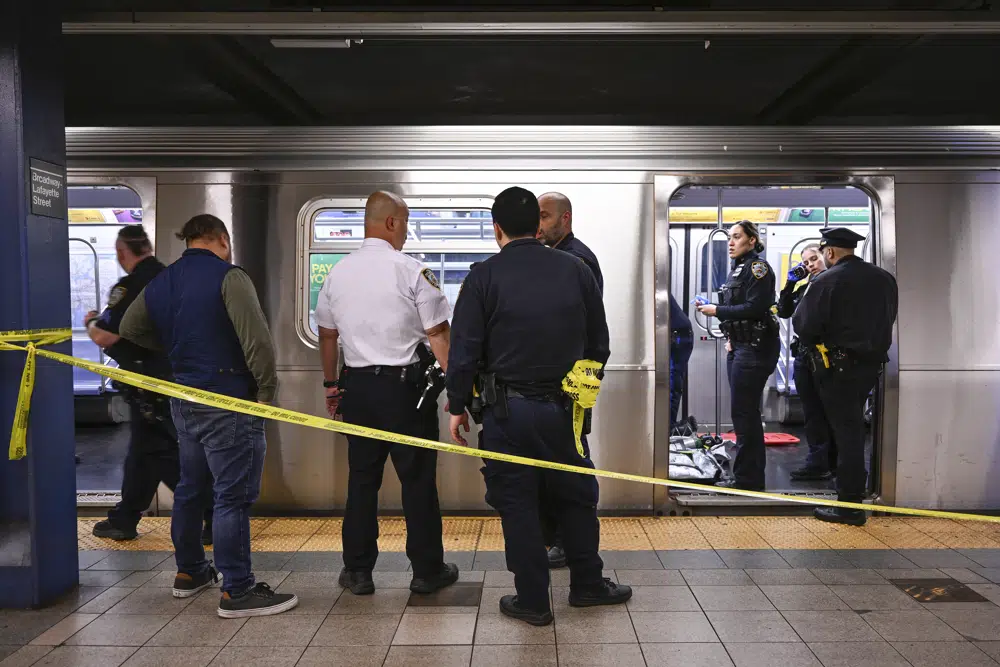 Some call NYC subway choking criminal, others hold judgment
