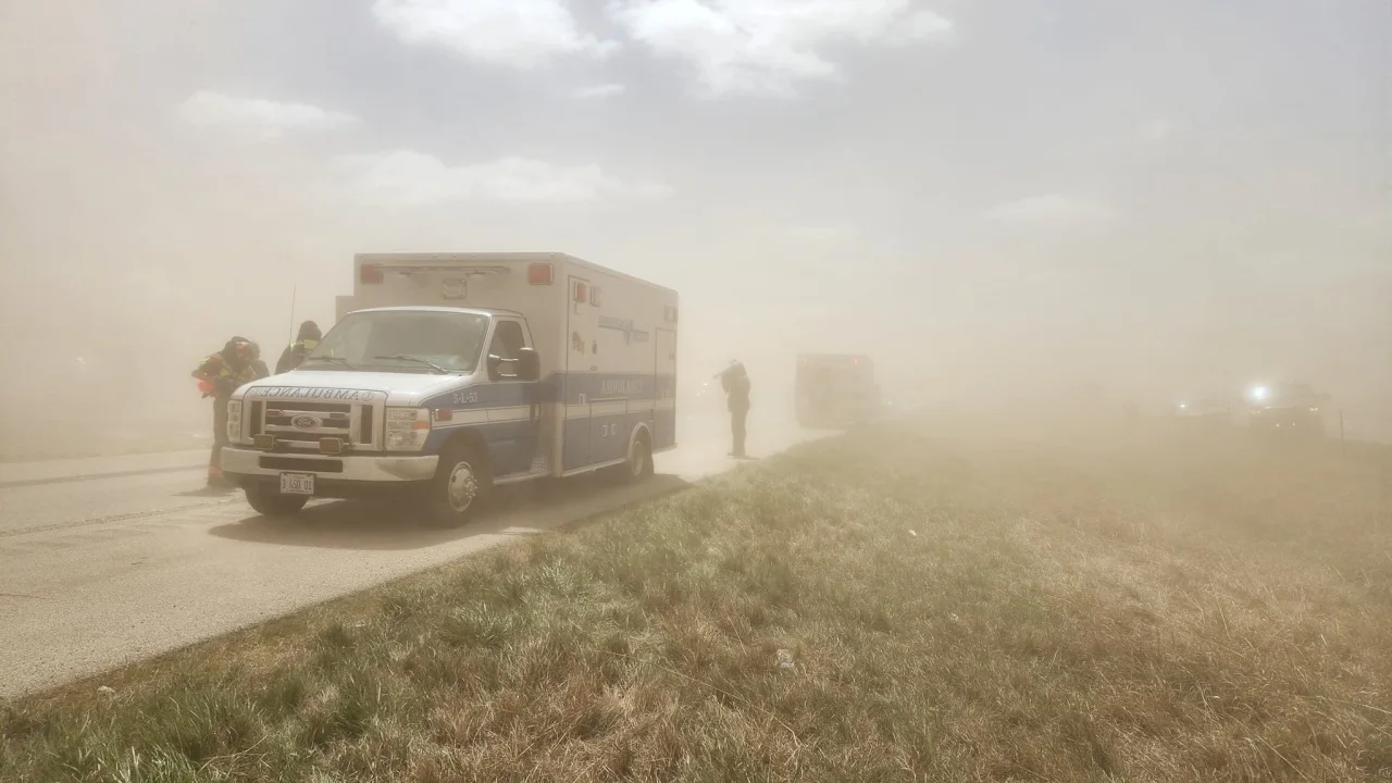 6 dead, 37 hospitalized after blinding dust storm causes pileups on Illinois highway