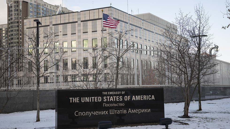 US Embassy in Kiev fears ‘missile attacks’