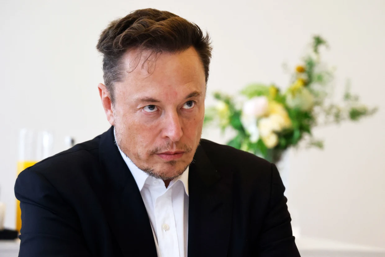 Elon Musk’s new Twitter pronoun rule invites bullying, LGBTQ groups say