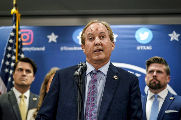 Here’s what’s going on with Texas Attorney General Ken Paxton’s impeachment