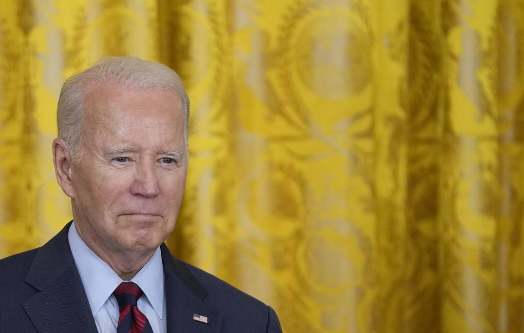 ‘Cluster munitions given to Ukraine as it’s running out of ordinary ammunition — Biden