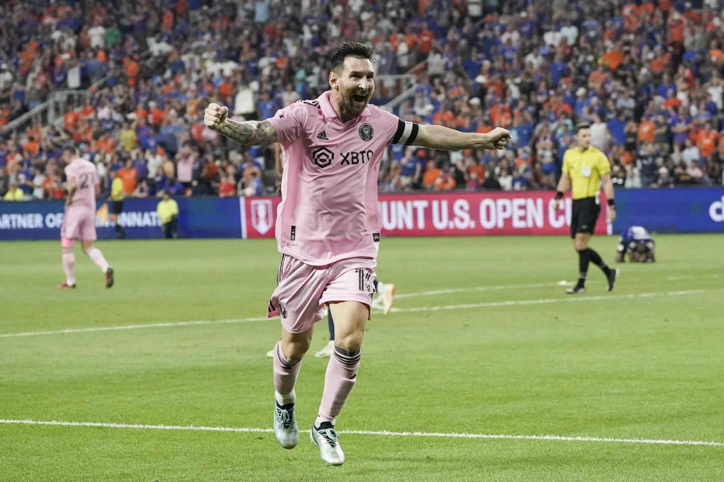 Messi converts PK, assists on 2 goals, leading Miami past MLS-best Cincinnati in US Open Cup semi