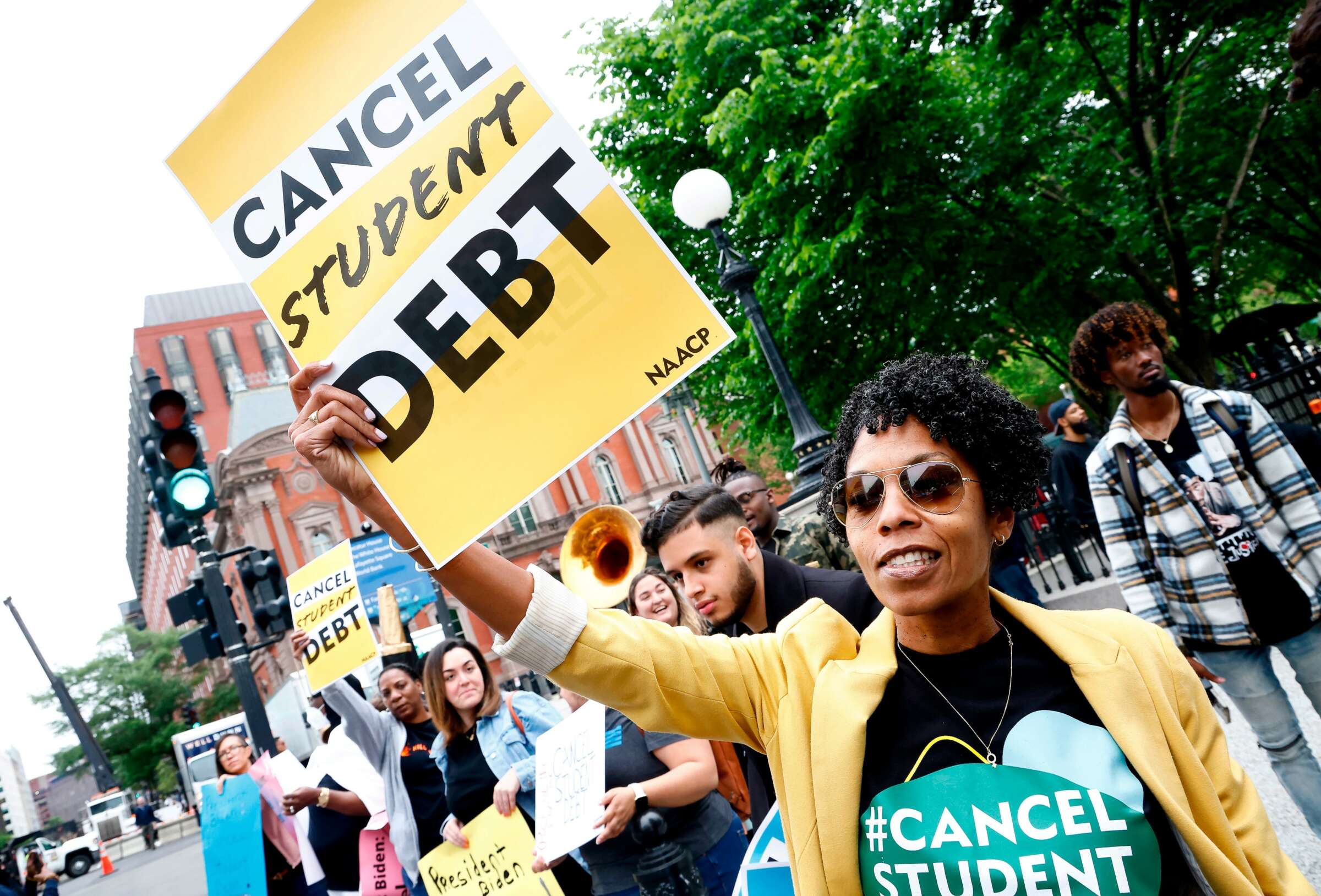 Democrats Tell Biden to “Deliver on Your Promise” of $20,000 Student Debt Relief