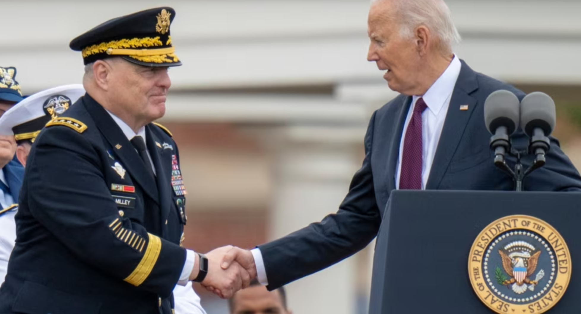 Retiring Leader Says US Military Will Defend Constitution, not a ‘Wannabe Dictator’