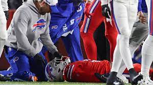 Bills’ Damien Harris stretchered off field, put in ambulance during scary scene vs Giants