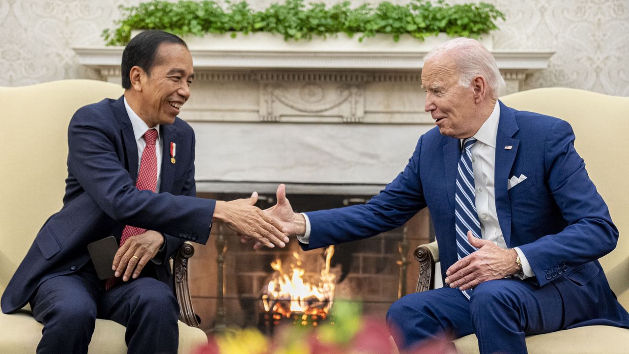 Biden meets Indonesia’s Widodo ahead of APEC summit