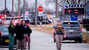 1 killed, 5 injured in shooting at Iowa high school; suspect also dead