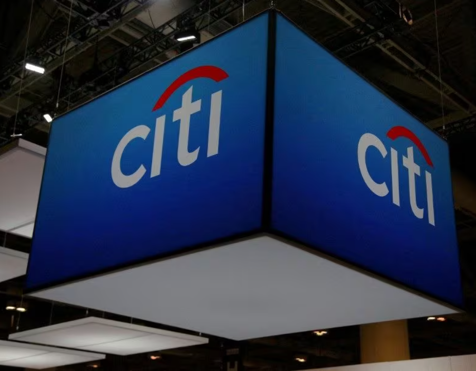 Citigroup lays off more bosses as CEO Fraser addresses managing directors -sources