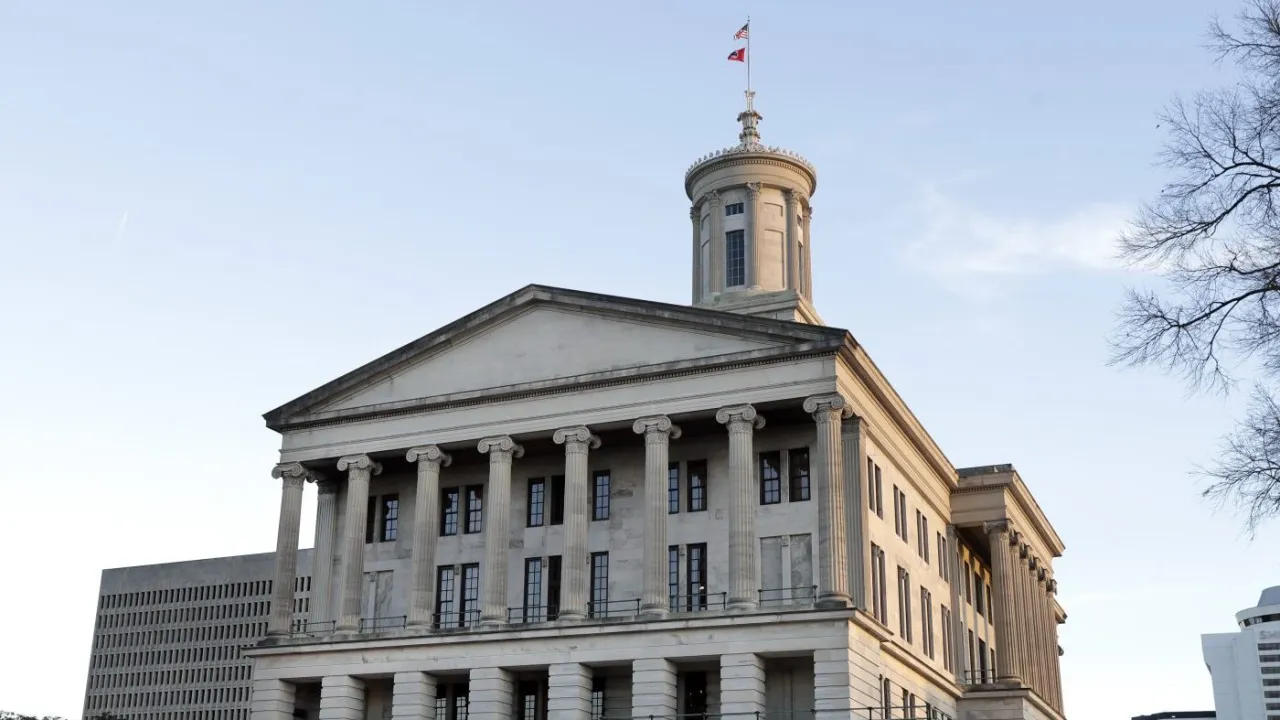Tennessee bill targets adults who take minors out of state for abortion