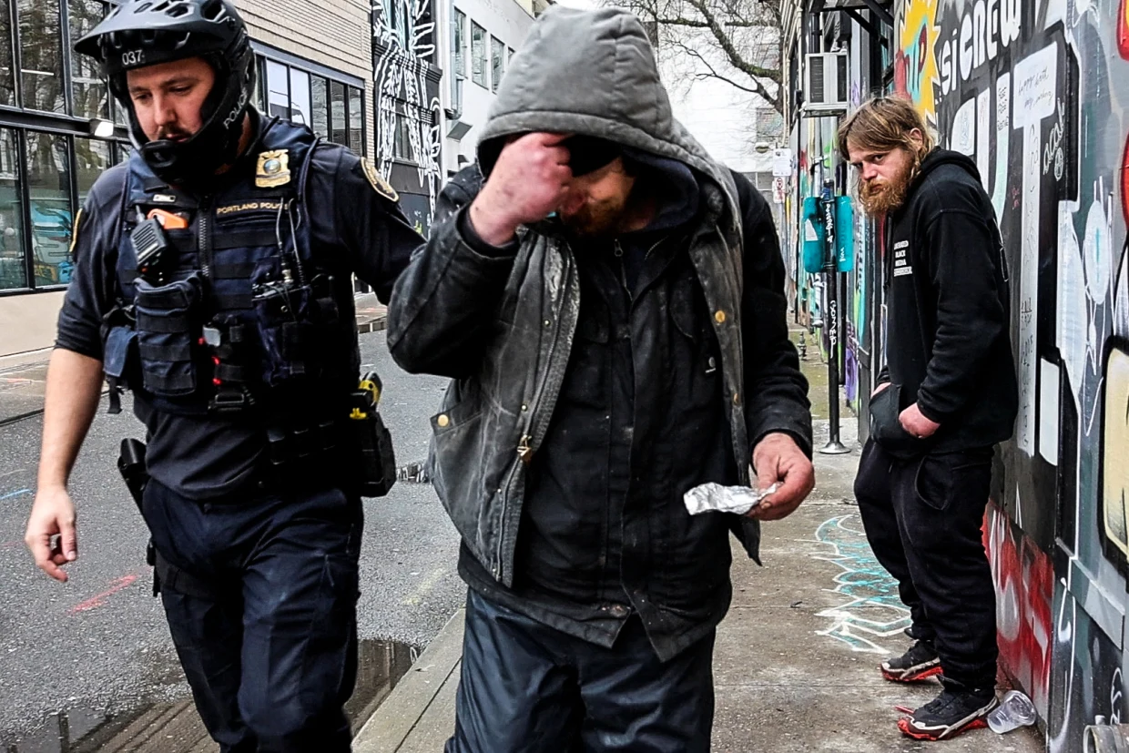 Oregon re-criminalizes small amounts of hard drugs after 2020 voter initiative is overturned