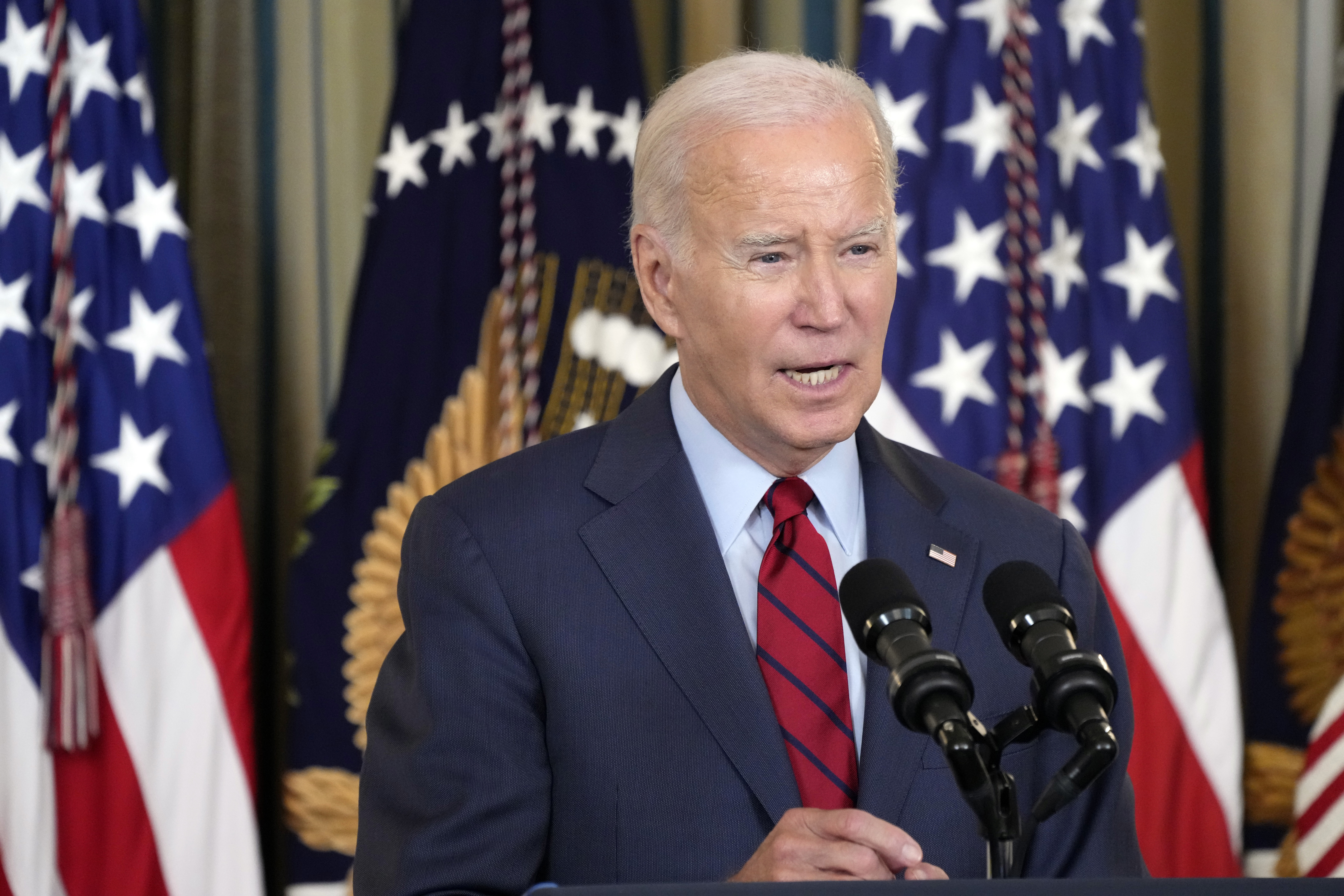 Trump leads Biden in CNN poll, but issues data paints even worse picture for incumbent