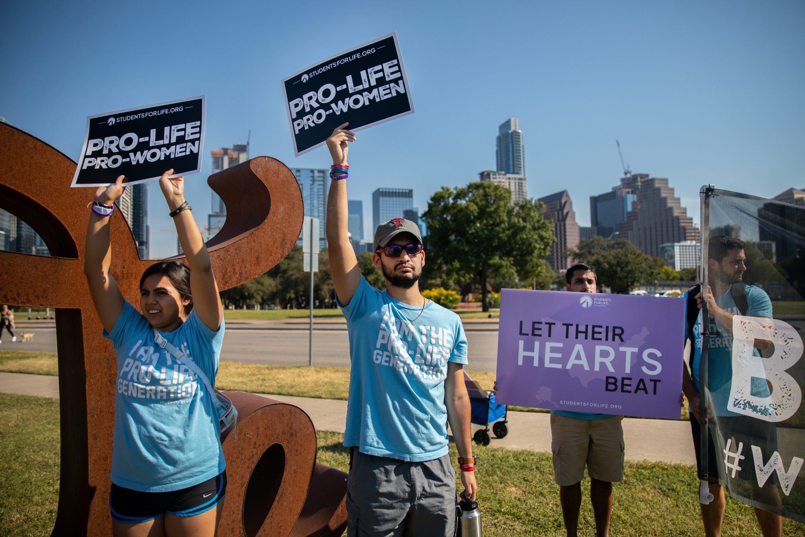 Texas Supreme Court keeps abortion bans in place, allows lawsuit to continue