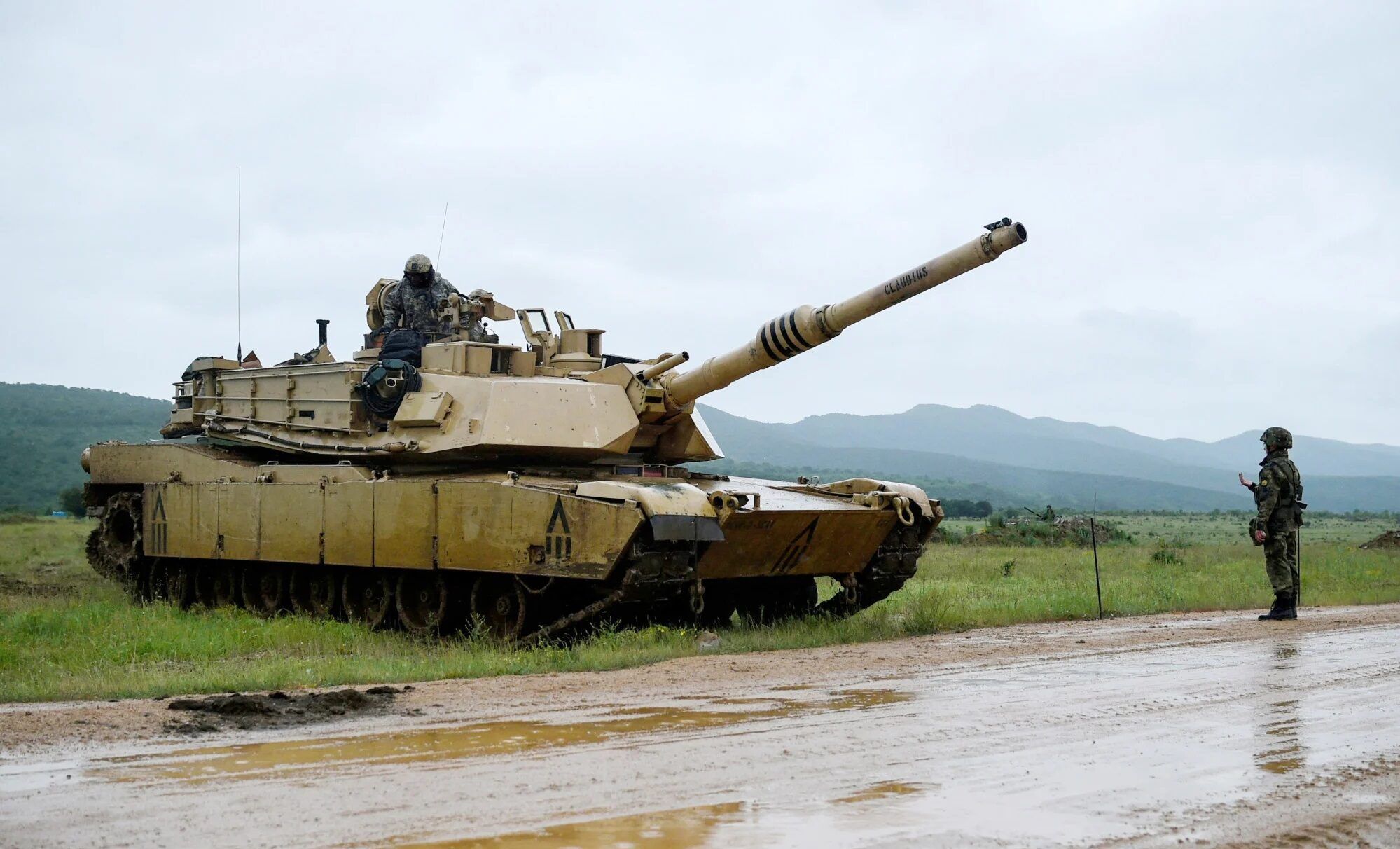 WATCH Russian drone strike US-made Abrams tank