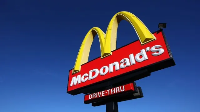 McDonald’s pauses AI ordering at drive thrus