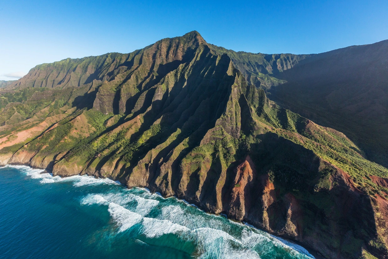 1 dead and 2 missing after helicopter crashes in the ocean off the Hawaiian island of Kauai