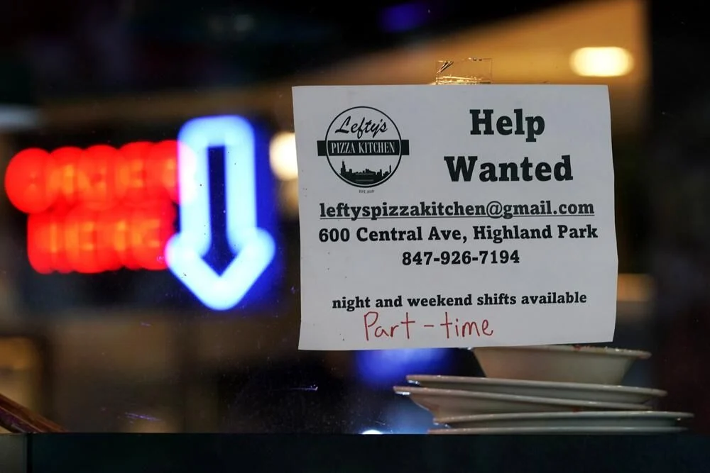 US unemployment claims fall 7,000 to 227,000 in sign of resiliency in job market