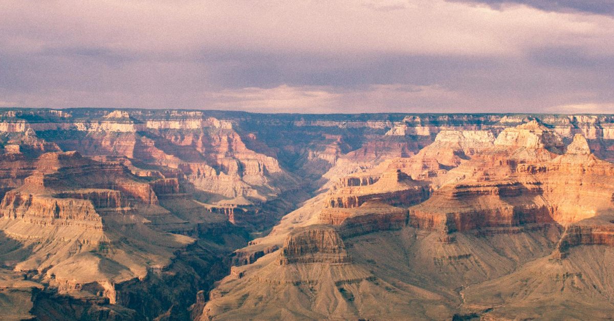 20-year-old man falls 400 feet to his death from rim of Grand Canyon