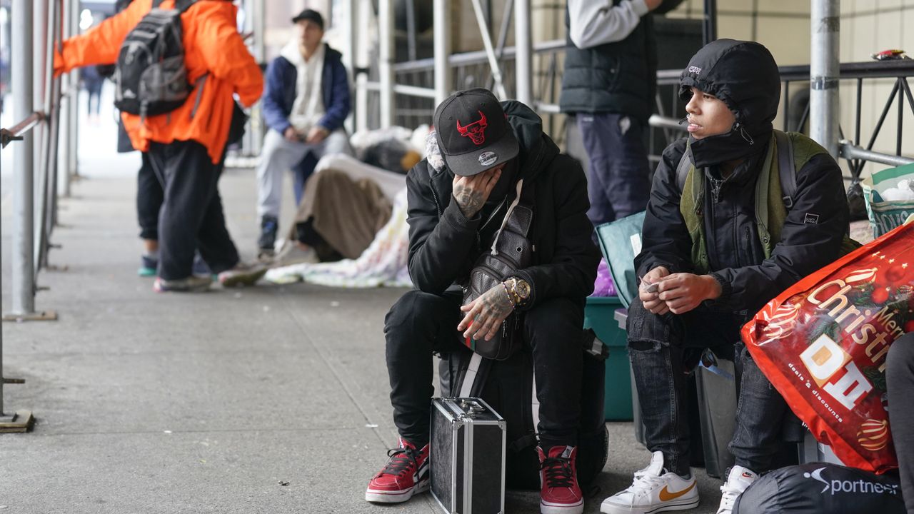 Growing number of homeless migrants forced to sleep in the open in New York