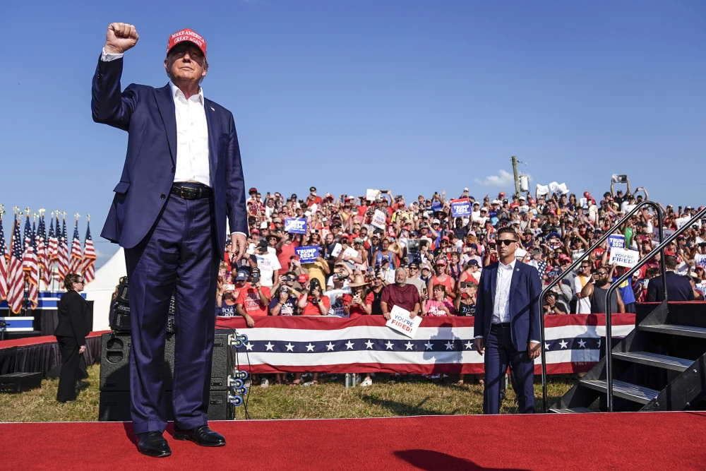 Secret Service approves bulletproof glass to shield Trump at outdoor rallies