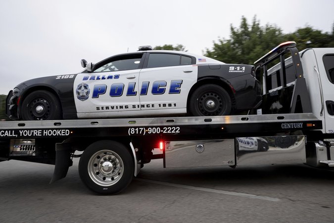 Dallas police officer ‘executed,’ 2 others injured in targeted shootings: Chief