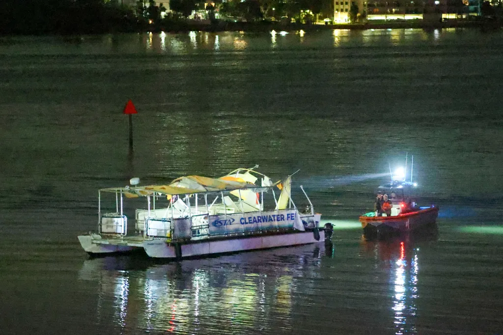 1 dead in mass casualty event after boat crashes into Clearwater Ferry in Florida