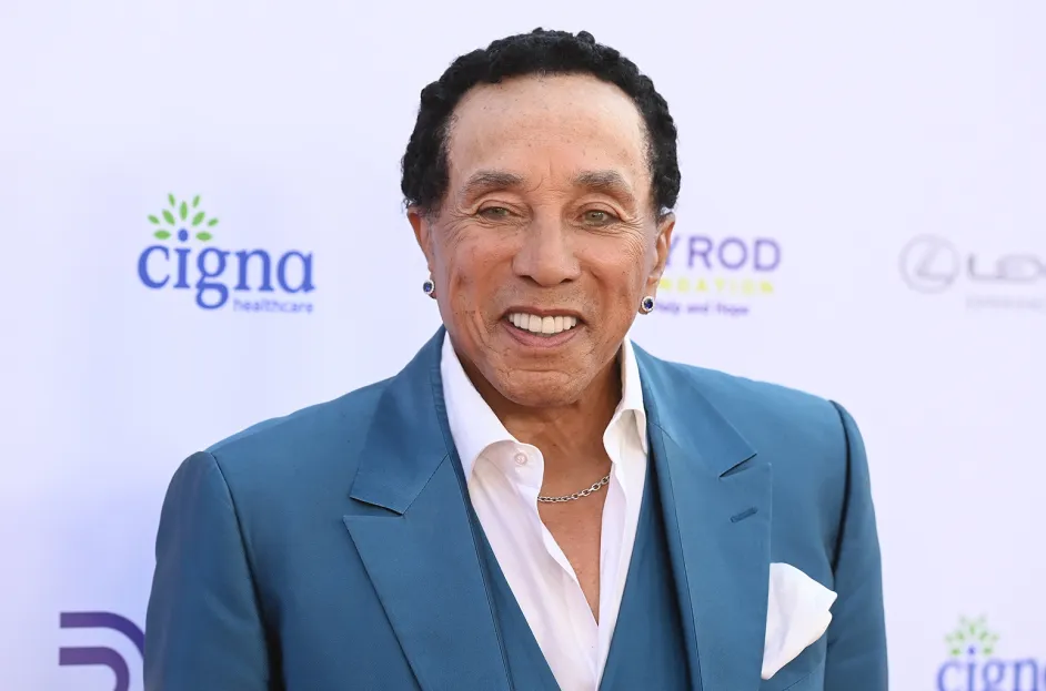 4 women file lawsuit accusing Smokey Robinson of rape and sexual assault