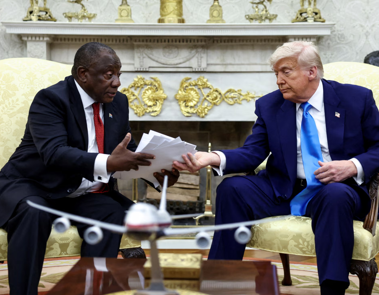 Sinister Trump dims the lights for another White House ambush