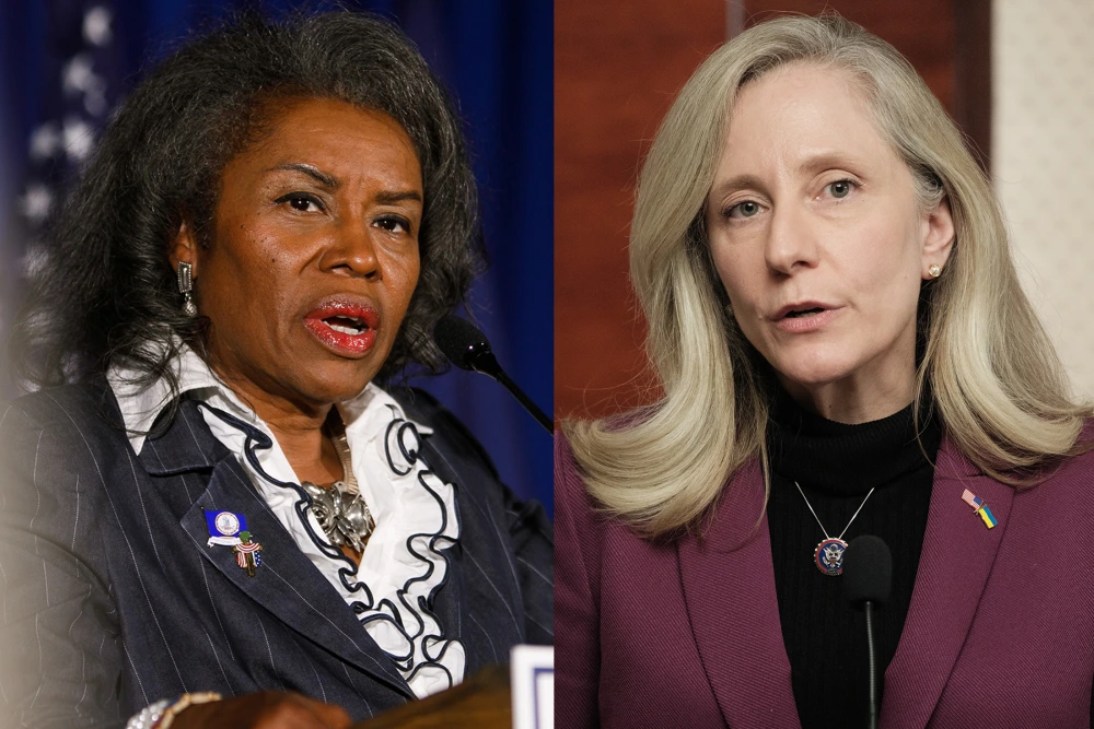 Virginia’s trailblazing candidates for governor prepare to battle over the economy, abortion and Trump