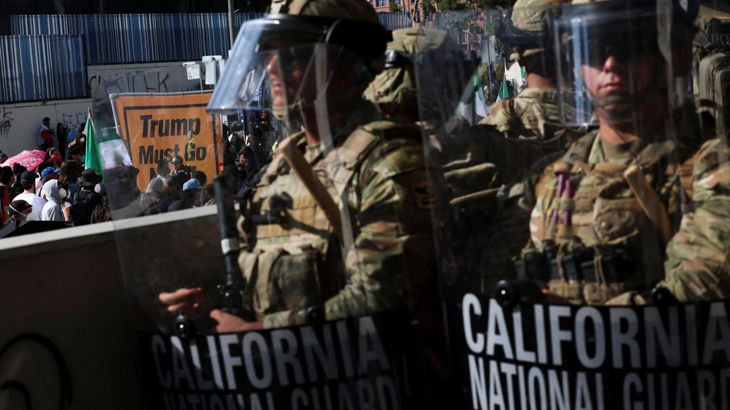 Pentagon to deploy about 700 Marines to Los Angeles