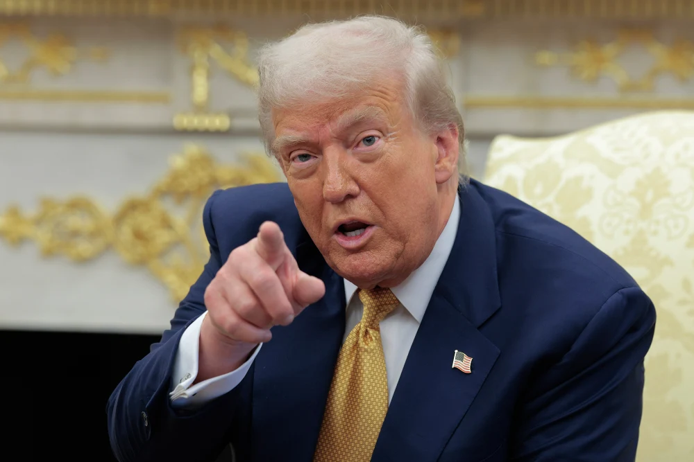 Trump signs NIL overhaul order to curb big money influence in college sports