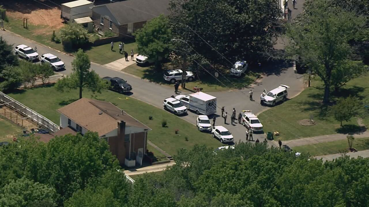 3 officers injured after gunman opens fire in ‘ambush situation’ in Ohio: Police