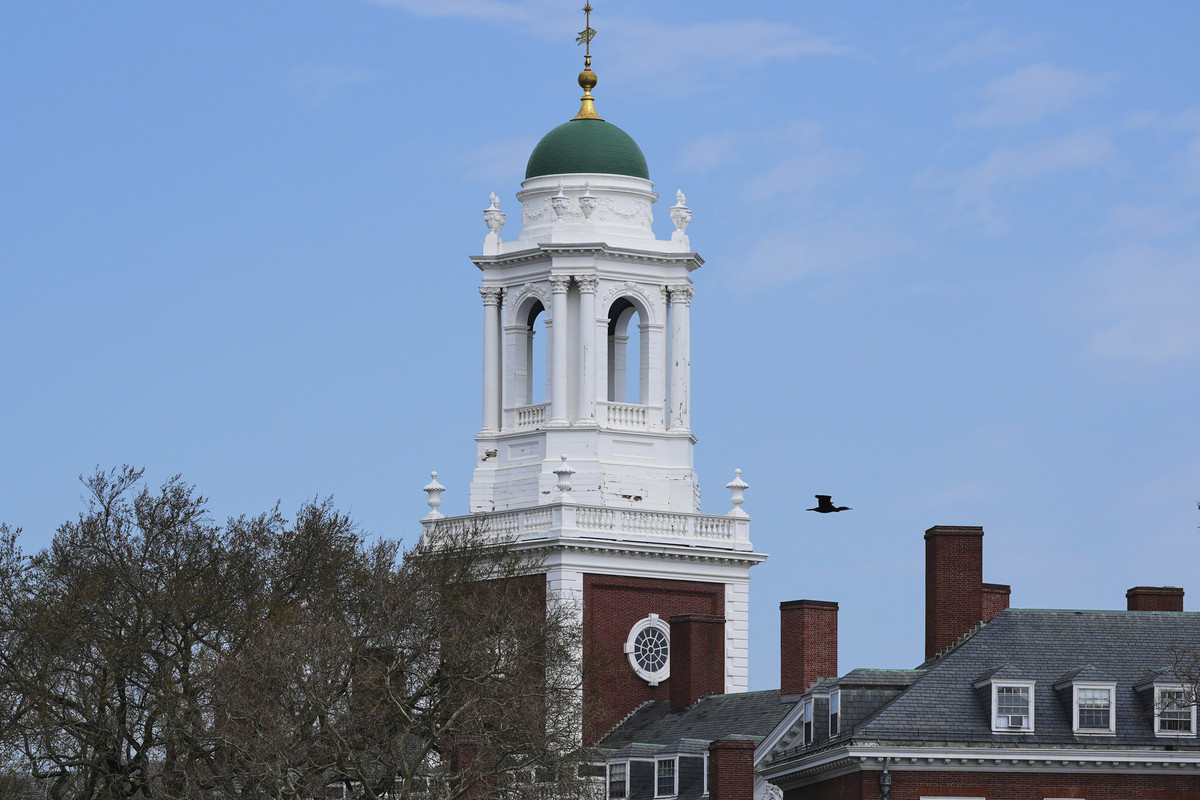 IRS says churches can endorse political candidates to congregations