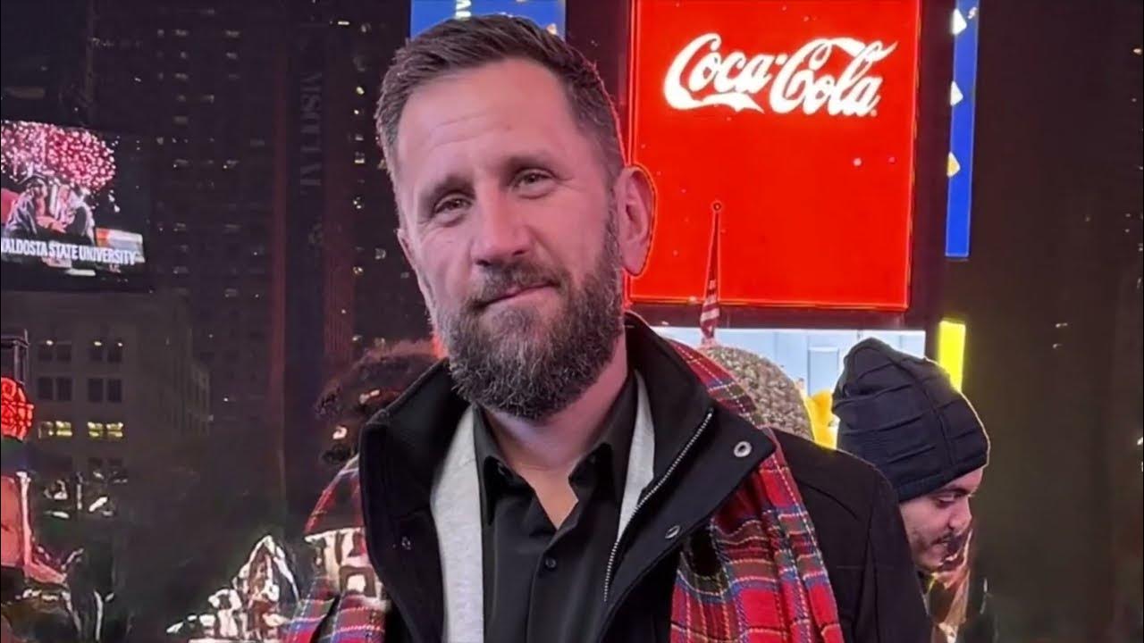 How a man says he fell for a travel scam while rebooking a United Airlines flight