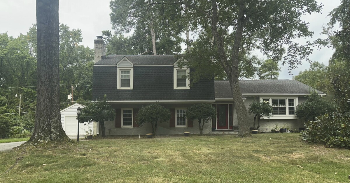 Mystery surrounds $1.2B Army contract to build huge detention tent camp in Texas