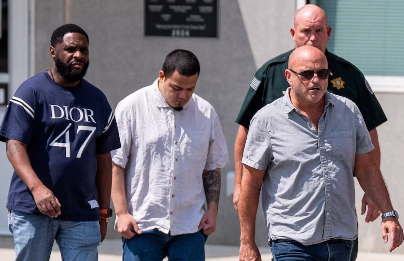 Wrongly deported migrant Abrego again faces possible removal to Uganda or Costa Rica 