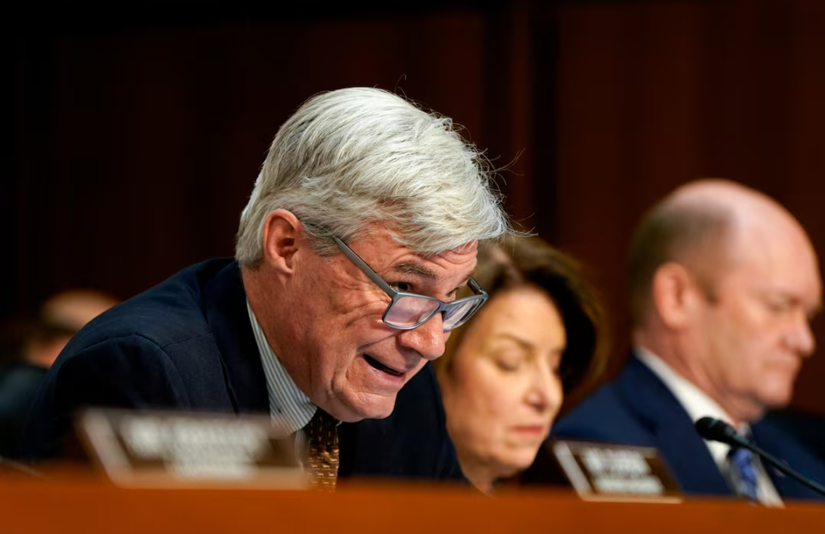 U.S. Senator alleges two Trump-appointed judges are ‘stalling’ contempt proceedings