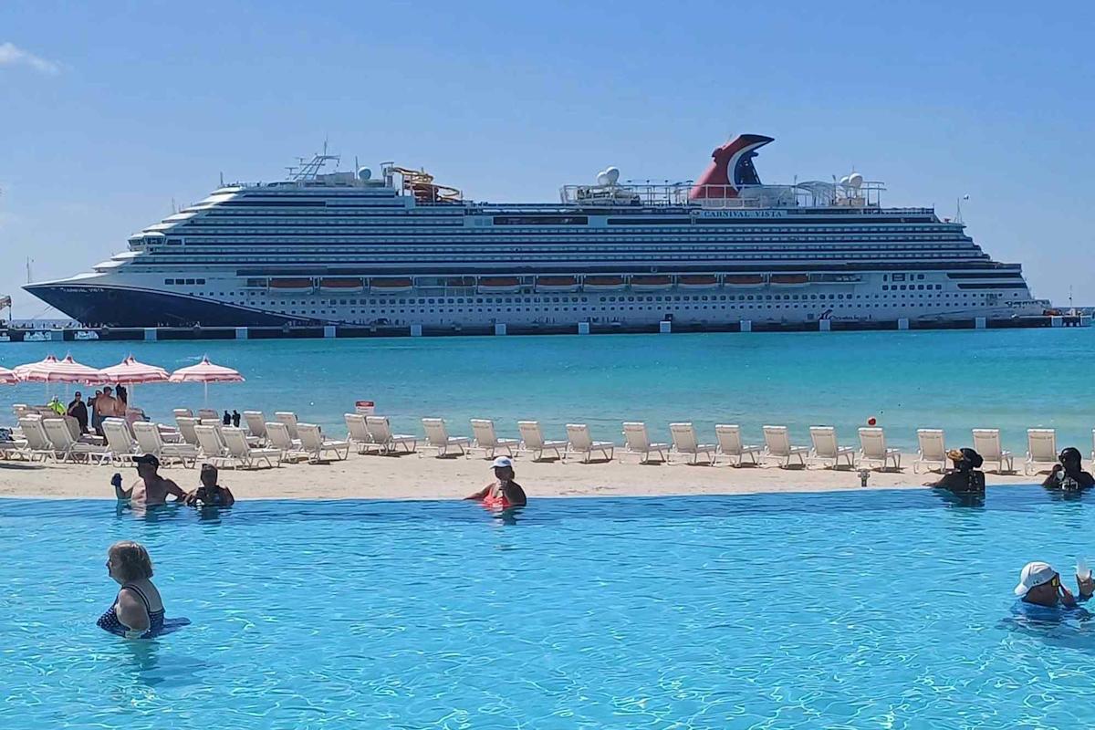 2 American Carnival Cruise passengers drown in separate incidents on same day