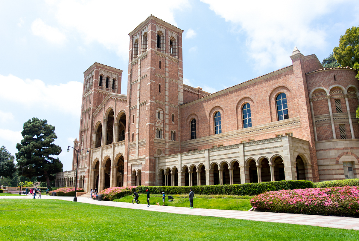 Judge orders Trump administration to restore frozen federal grants for UCLA
