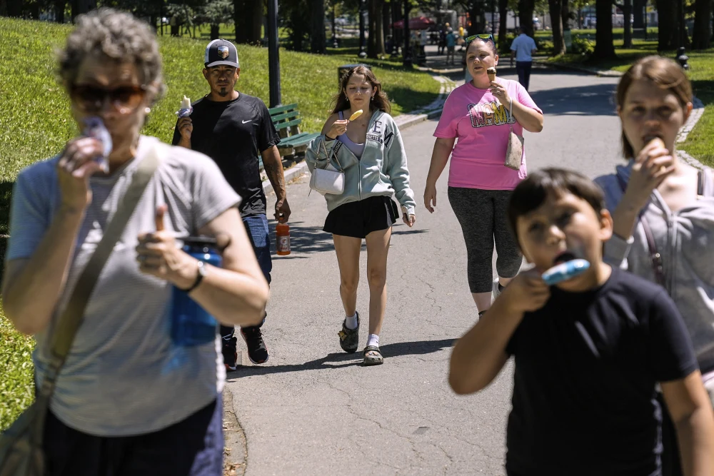 As world gets hotter, Americans are turning to more sugar, study finds