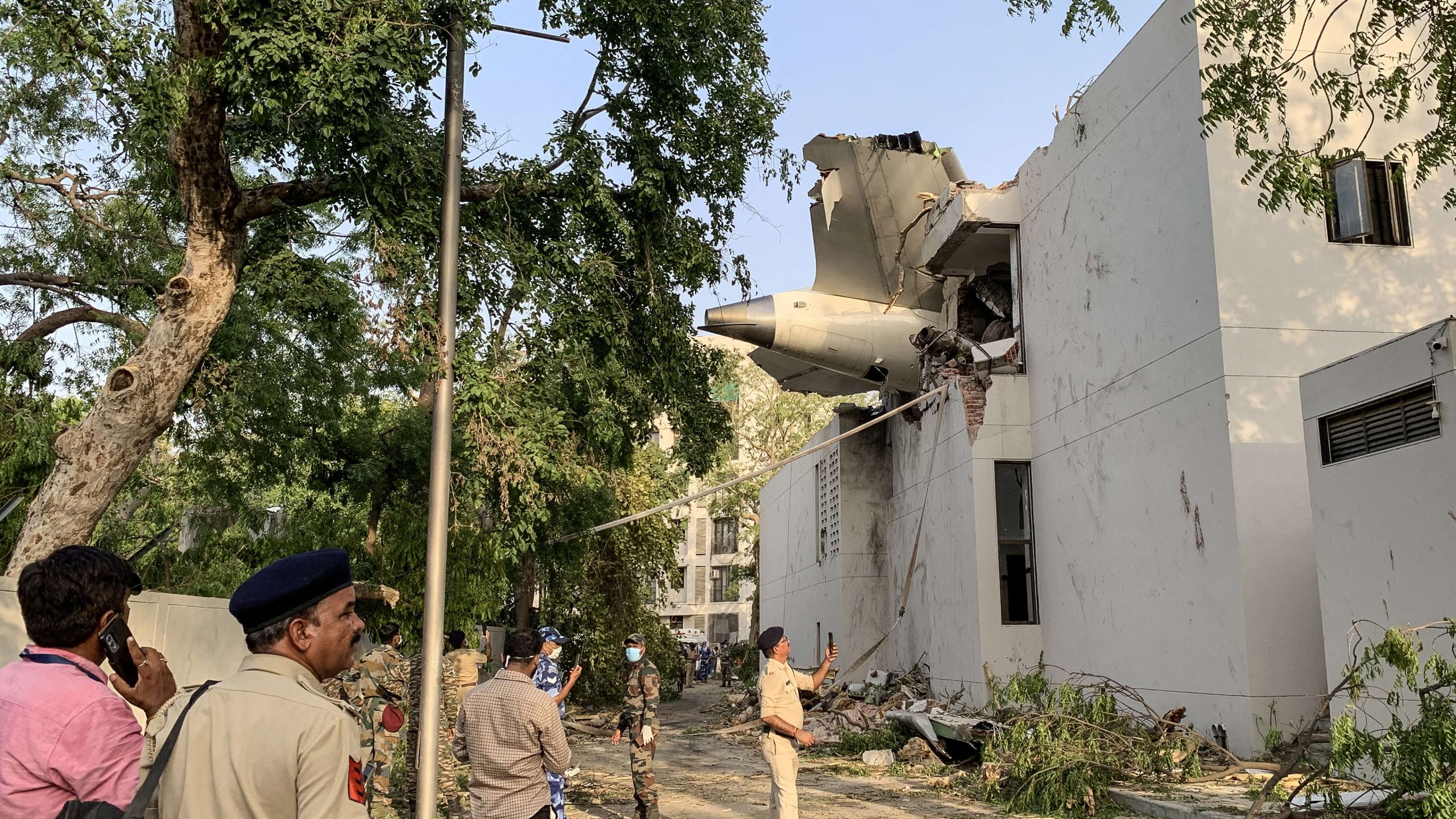 FAA seeks $3.1M in fines from Boeing over safety violations, midair panel blowout