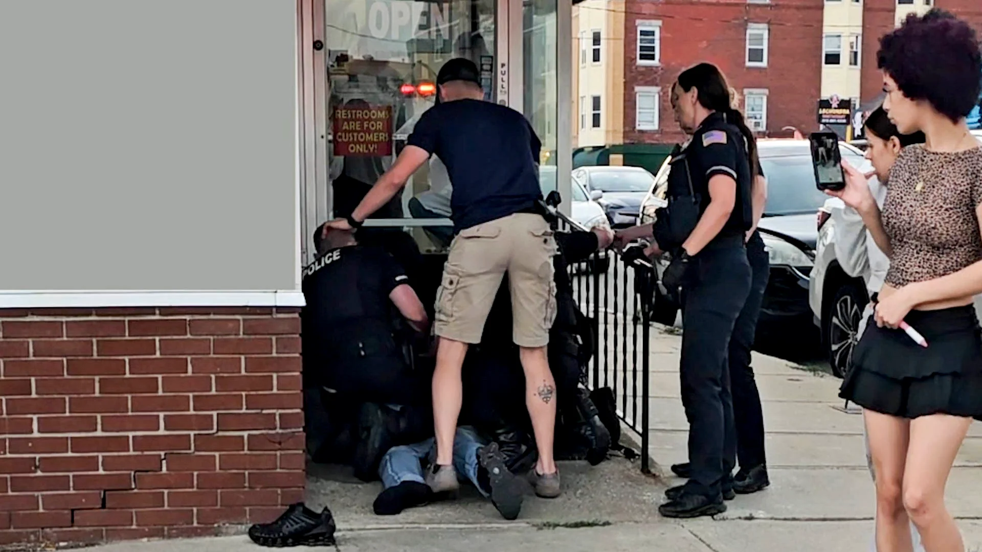 Man’s death while restrained by police was a homicide, medical examiner says