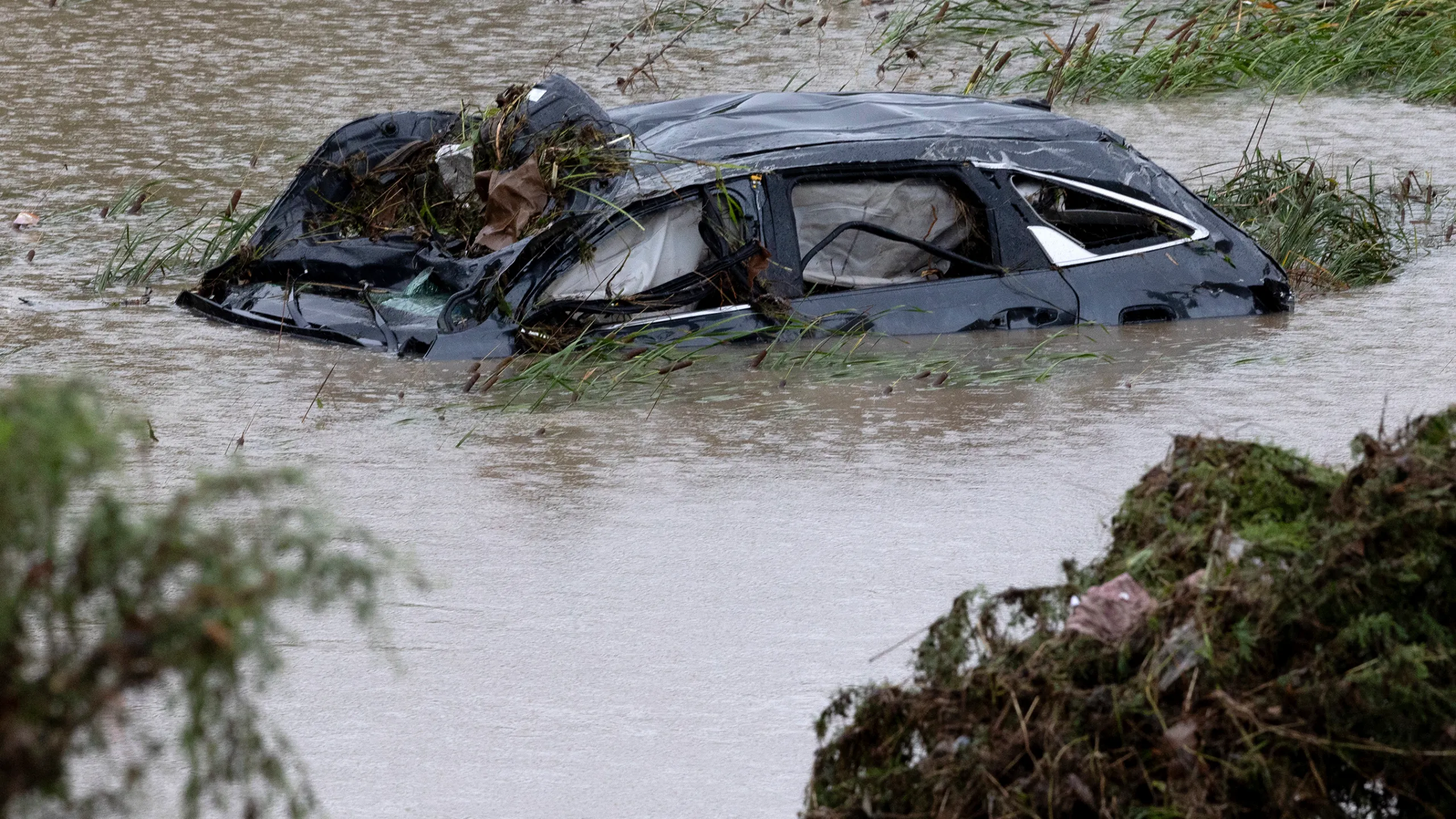 Two found dead after flooding in San Antonio