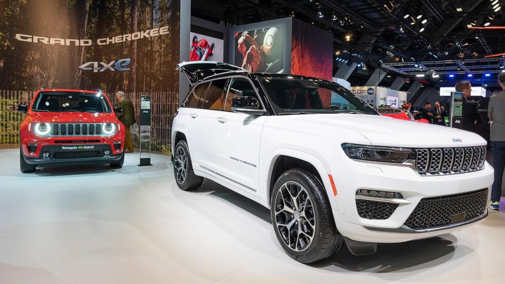 Chrysler recalls over 91,000 Jeep hybrid SUVs due to potential loss of drive power